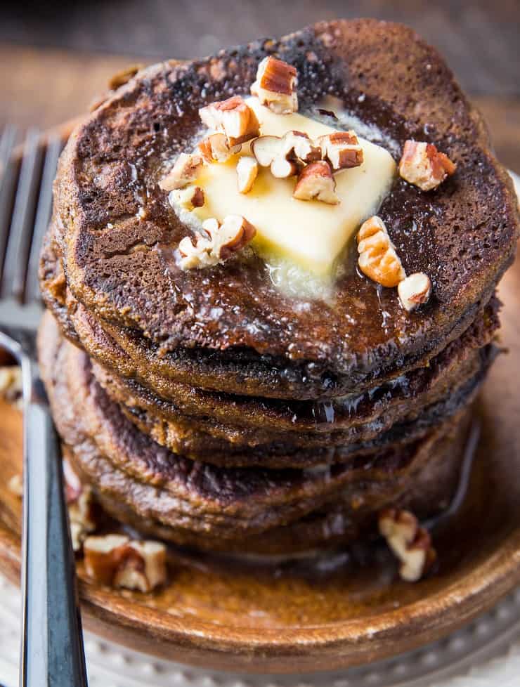 Paleo Gingerbread Pancakes - grain-free, refined sugar-free, dairy-free and fluffy! | TheRoastedRoot.com #glutenfree #breakfast