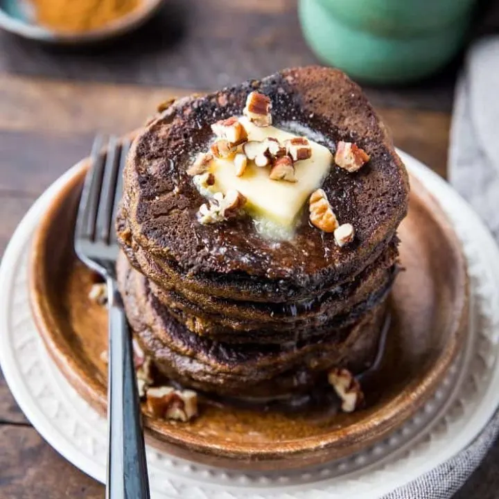 Paleo Gingerbread Pancakes - grain-free, refined sugar-free, dairy-free and fluffy! | TheRoastedRoot.com #glutenfree #breakfast