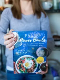 Paleo Power Bowls - 100 nutrient-dense anti-inflammatory meals in bowls By Julia Mueller