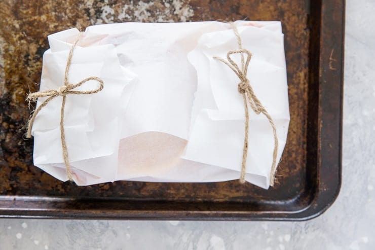 How to make salmon in parchment paper