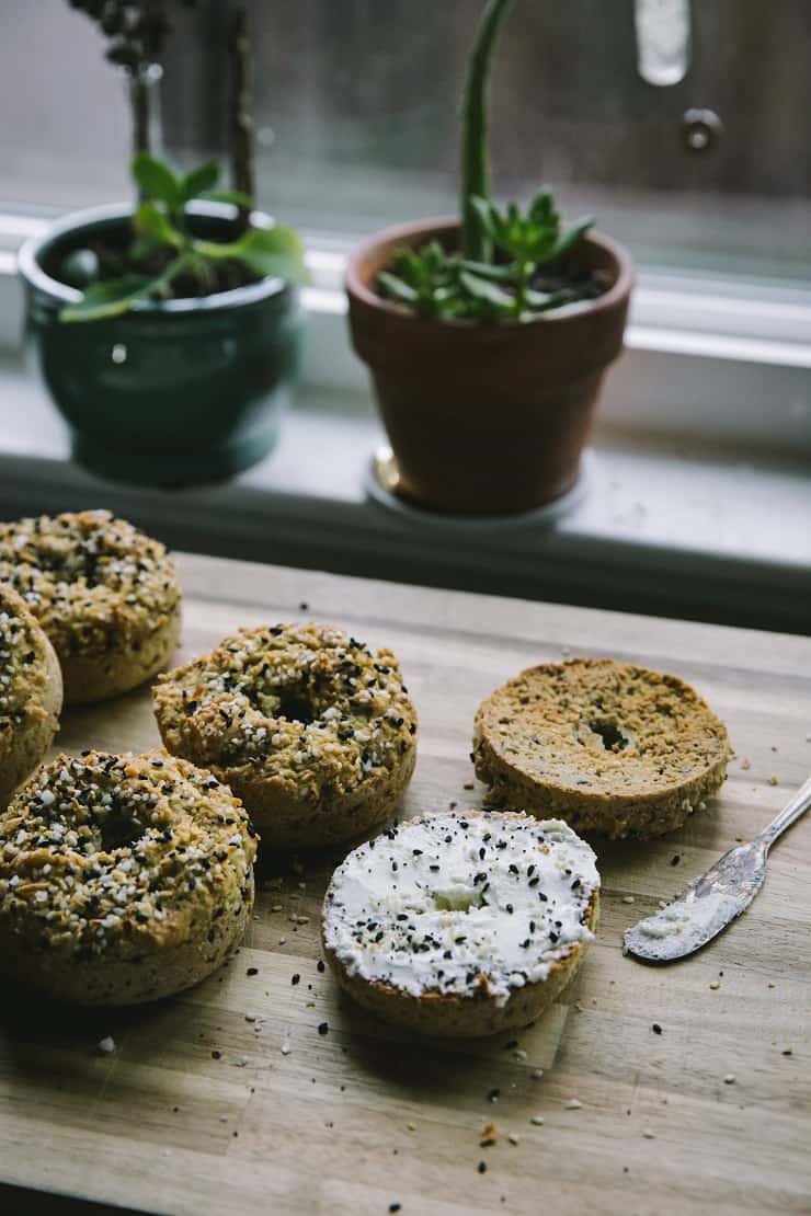 Low-Carb Keto Everything Bagels made with almond flour - an easy grain-free paleo bagel recipe! | TheRoastedRoot.net #glutenfree #breakfast