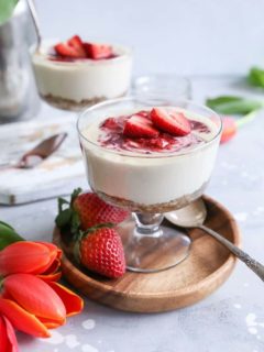 Vegan Strawberry Cheesecake Jars - dairy-free, paleo, healthy dessert recipe perfect for sharing with friends and family | TheRoastedRoot.net