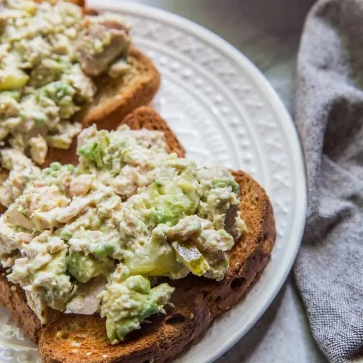 5-Ingredient Avocado Tuna Salad - a healthy, filling lunch recipe that is keto, paleo, and whole30 | TheRoastedRoot.net
