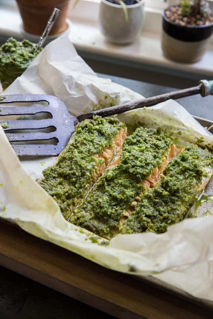 Pesto Salmon in Parchment Paper - a low-carb, keto, paleo dinner recipe | TheRoastedRoot.net