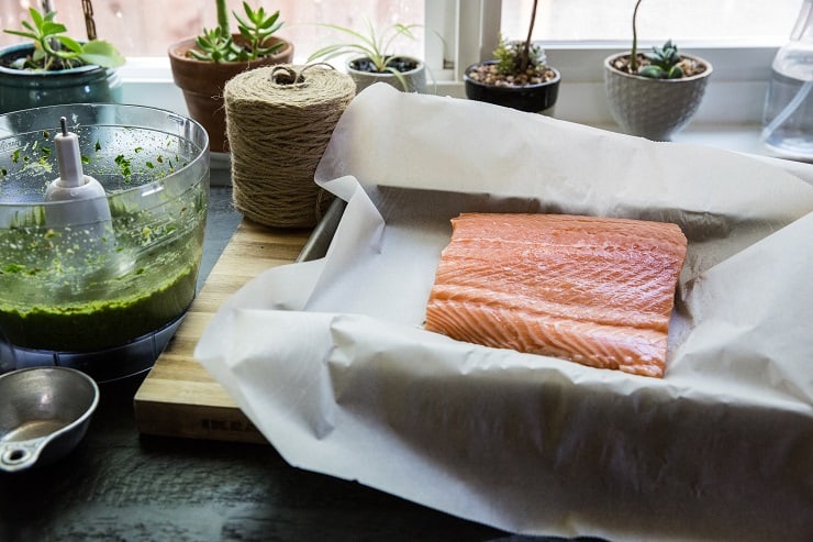 How to Make Pesto Salmon in Parchment Paper