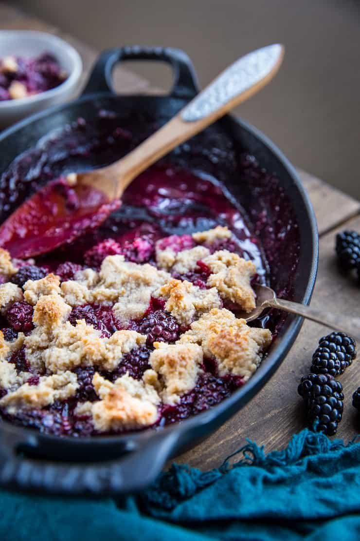 Grain-Free Blackberry Cobbler recipe made with almond flour and pure maple syrup. Dairy-free, paleo, super quick and easy to make! | TheRoastedRoot.net