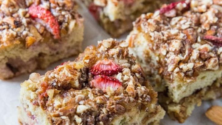 Paleo Strawberry Coffee Cake - grain-free, refined sugar-free, dairy-free coffee cake recipe with coconut flour and strawberries | TheRoastedRoot.net