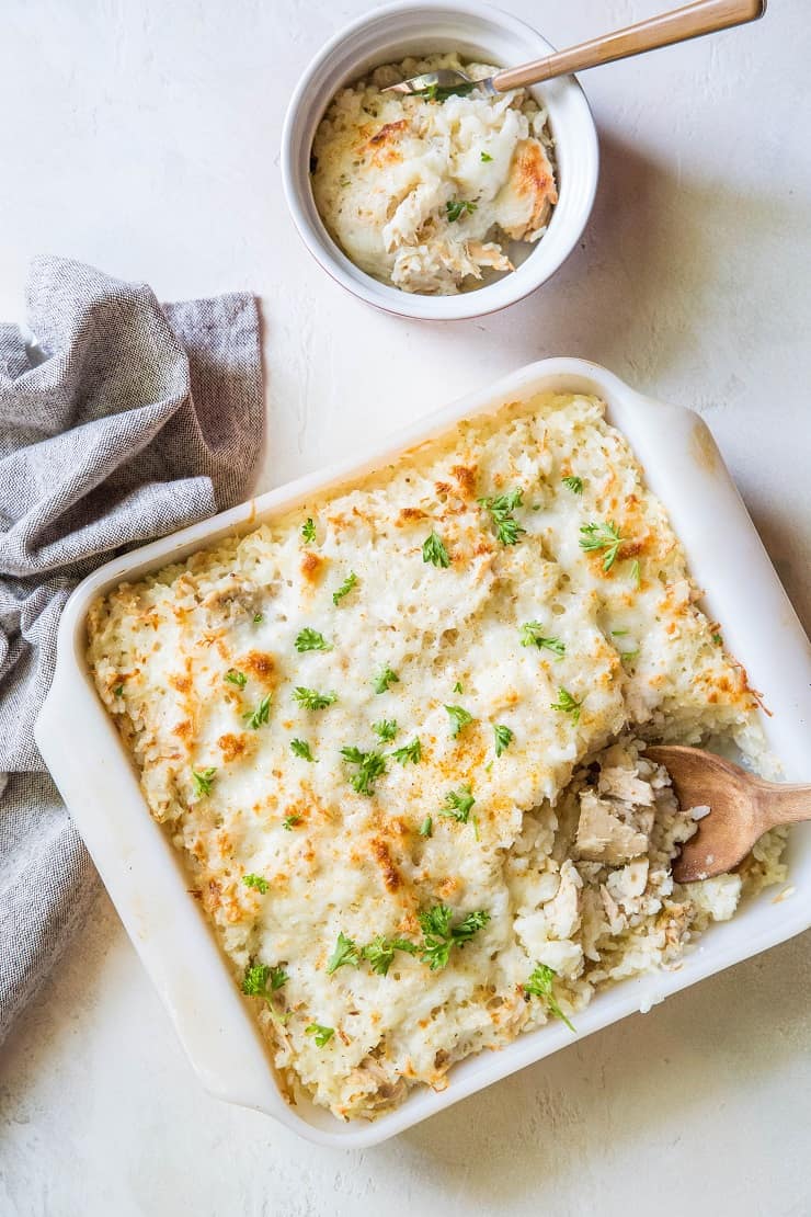 Easy Cheesy Tuna Rice Casserole - a lightened up healthier casserole recipe with tuna and white rice - easy to prepare and absolutely delicious | TheRoastedRoot.net