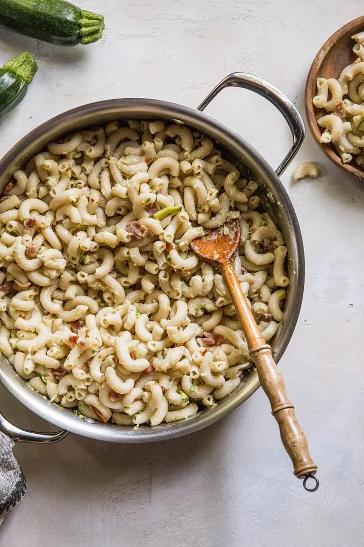 Gluten-Free Lightened Up Mac and Cheese with Zucchini and Bacon - a healthier yet super delicious pasta dish | TheRoastedRoot.net