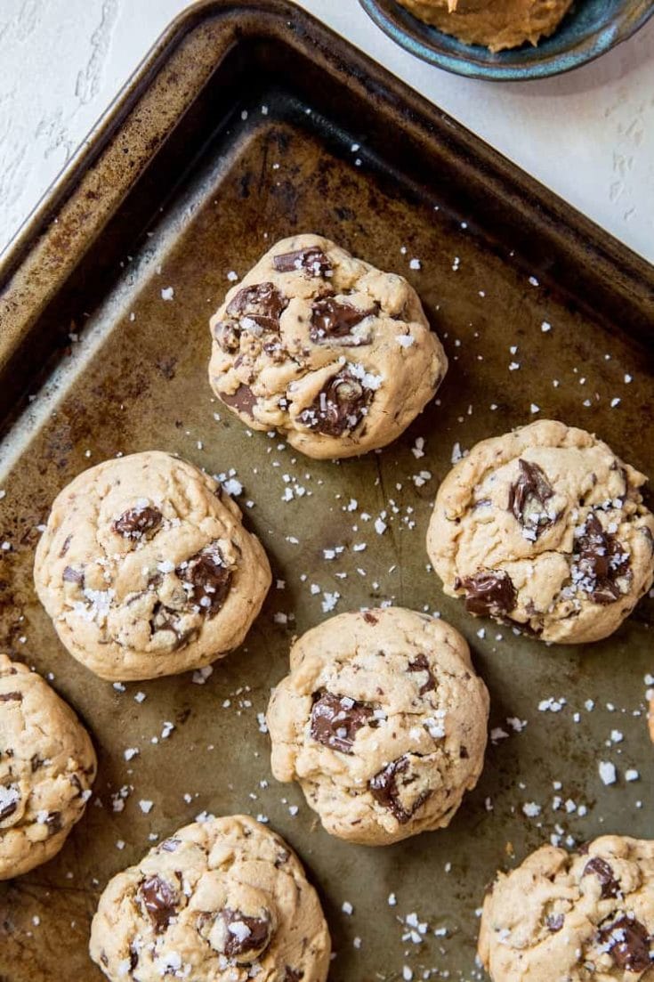 Gluten-Free Peanut Butter Chocolate Chip Cookies made with coconut sugar | TheRoastedRot.net