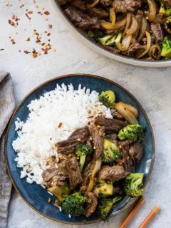 Paleo Broccoli Beef made in just 30 minutes in one skillet! This easy, clean recipe is easy to throw together any night of the week. | TheRoastedRoot.net #soyfree