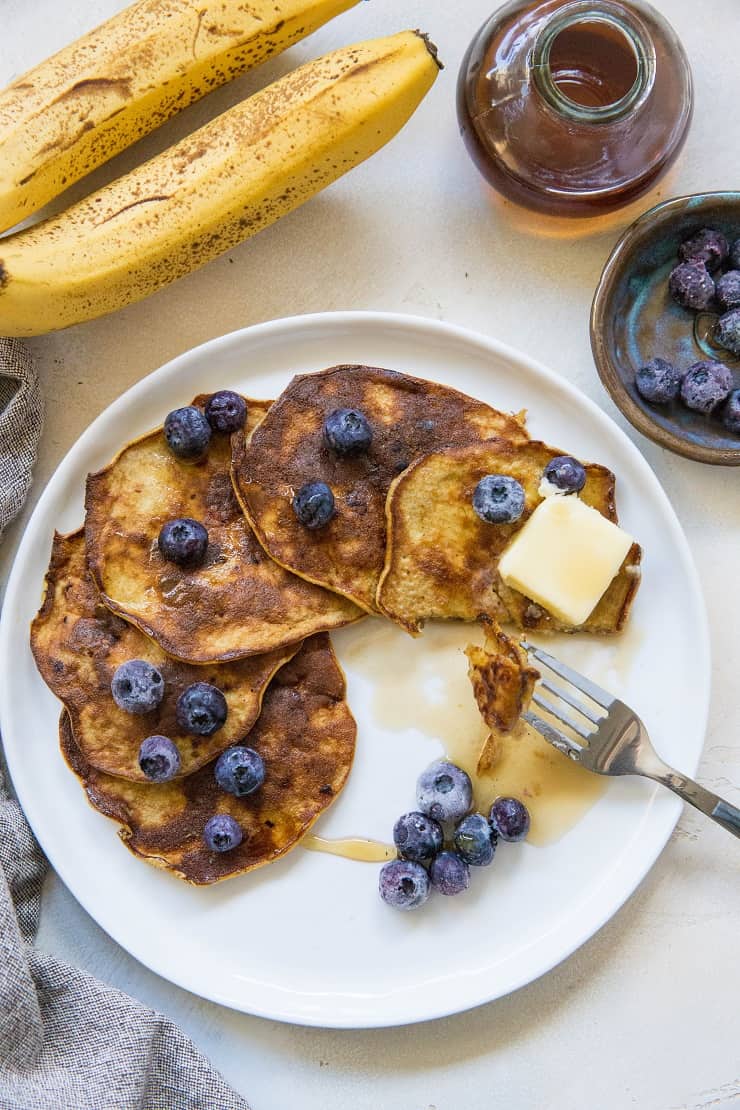 3-Ingredient Banana Pancakes (Paleo) - The Roasted Root