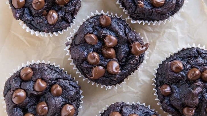 Avocado Chocolate Muffins (Paleo) - grain-free chocolate muffins made with coconut flour - refined sugar-free, dairy-free, easy to make, and fudgy!