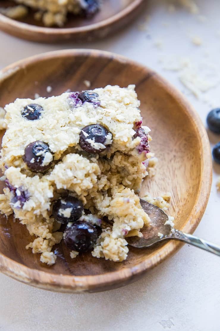 Easy Baked Oatmeal recipe - dairy-free, refined sugar-free, gluten-free