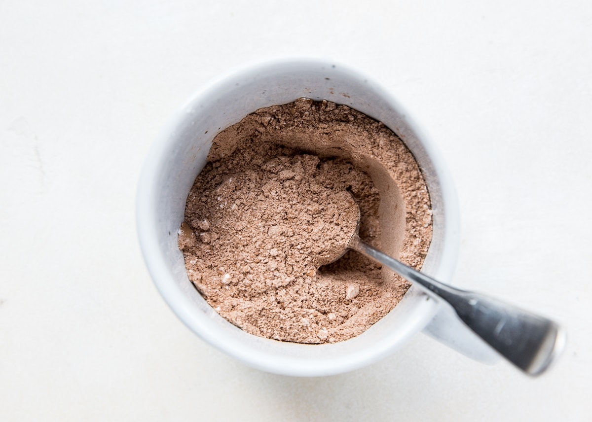 How to make a gluten-free, refined sugar free vegan single serve brownie in a mug