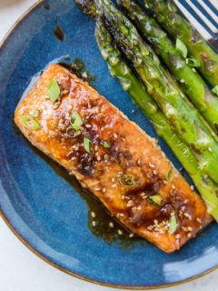 Paleo Asian Baked Salmon and Asparagus