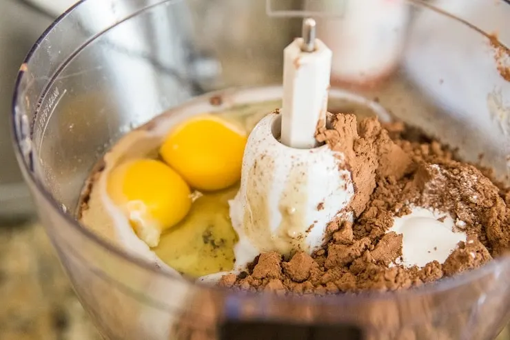 How to make banana brownies in a food processor