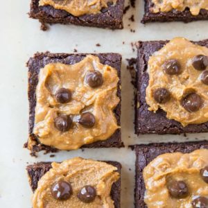 Grain-Free Vegan Peanut Butter Brownies - dairy-free, refined sugar-free, gluten-free healthy peanut butter brownies recipe
