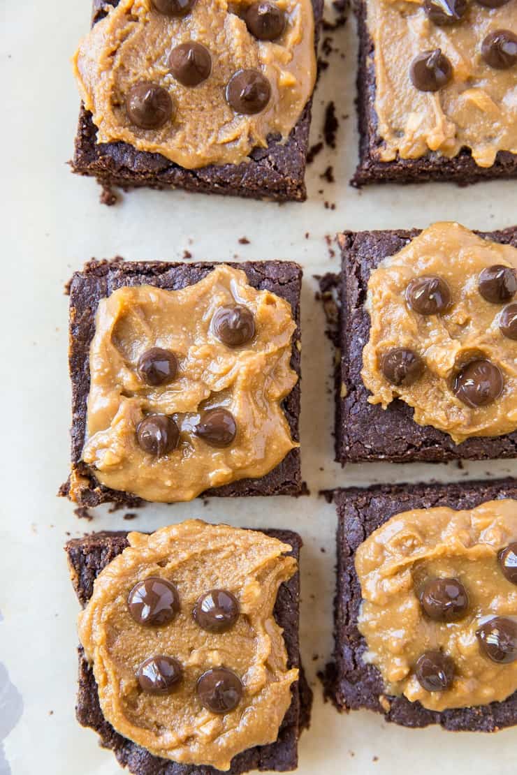 Grain-Free Vegan Peanut Butter Brownies - dairy-free, refined sugar-free, gluten-free healthy peanut butter brownies recipe