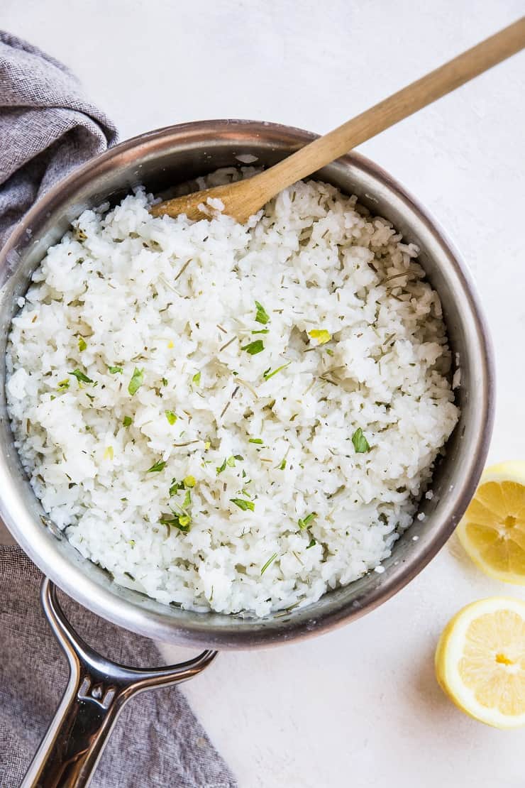 Lemon Rosemary Rice - an easy, zesty rice recipe that tastes absolutely amazing! Goes great alongside almost any main entree