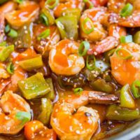 Paleo Sweet and Sour Shrimp - healthy sweet and sour shrimp recipe that is soy-free, refined sugar-free, and delicious!