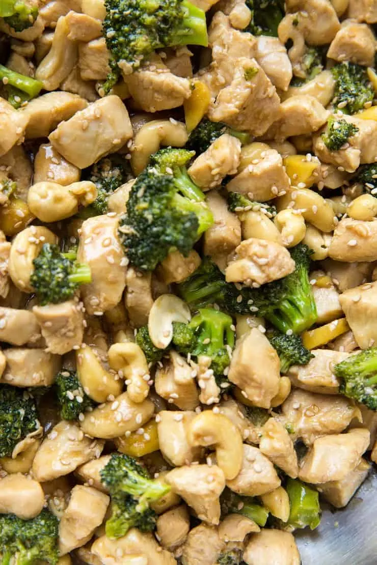 Paleo Ginger Cashew Chicken - low-carb, whole30, healthy dinner recipe