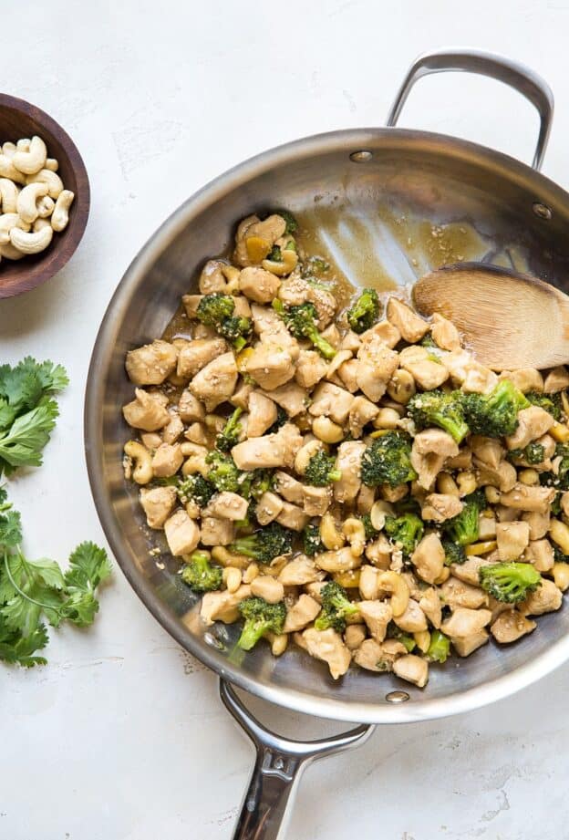 Sesame Ginger Cashew Chicken (Paleo) - The Roasted Root