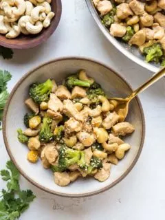 Sesame Ginger Cashew Chicken with broccoli - paleo, gluten-free, soy-free, refined sugar-free and delicious