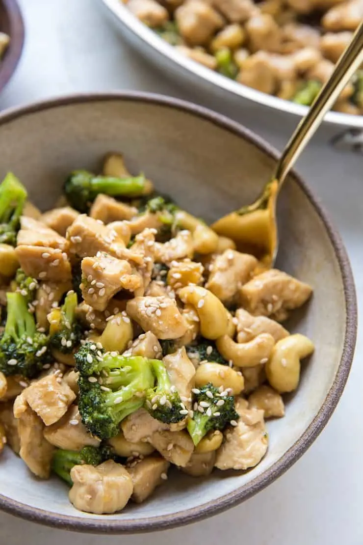 Sesame Ginger Cashew Chicken with Broccoli - a healthy dinner recipe that is paleo, keto, whole30, and low-carb