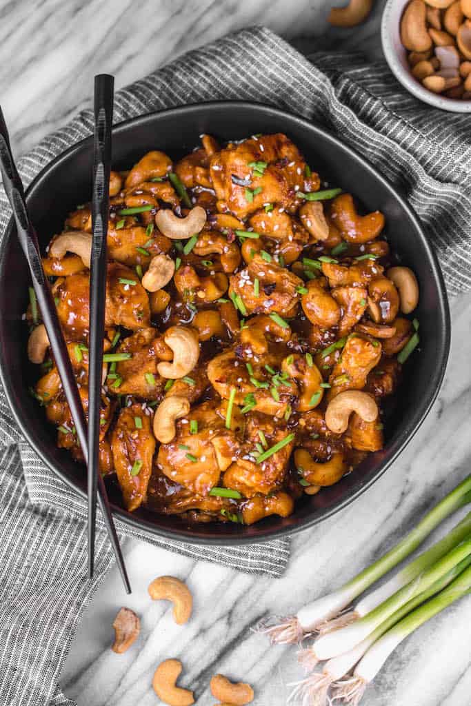 Instant Pot Cashew Chicken from Whole Kitchen Sink - This instant pot cashew chicken tastes like the familiar Chinese takeout we all love, but in a better-for-you, Whole30, Paleo, gluten-free version that only takes 30 minutes. 