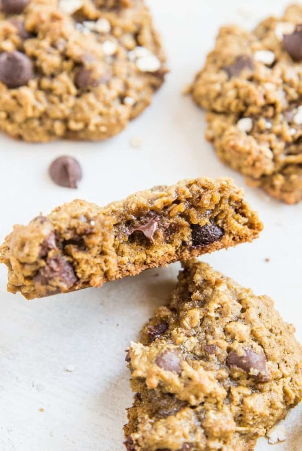 Gluten-Free Pumpkin Oatmeal Cookies - refined sugar-free healthy oatmeal cookie recipe