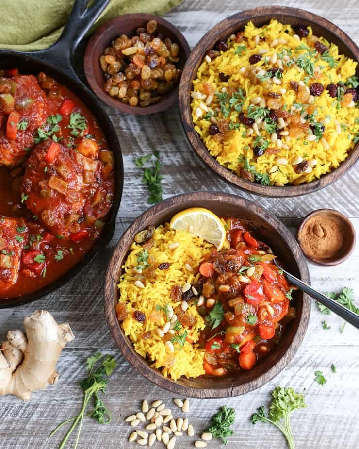 Quick and Easy Moroccan Chicken Stew with Turmeric Rice - an flavorful, amazingly delicious and healthy dinner recipe with authentic Moroccan flair - #paleo #healthy #chickenrecipe