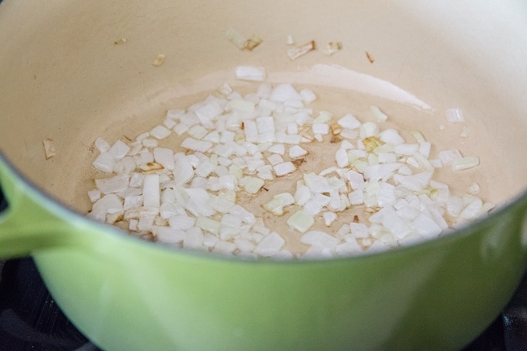 How to make turkey pumpkin chili - saute the onion