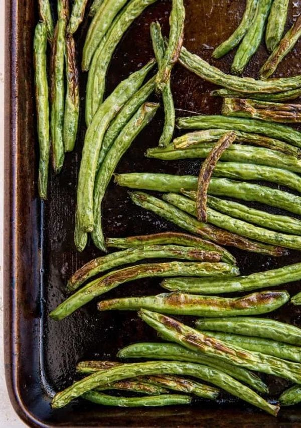 How to Roast Green Beans - an easy green beans recipe for baking in the oven
