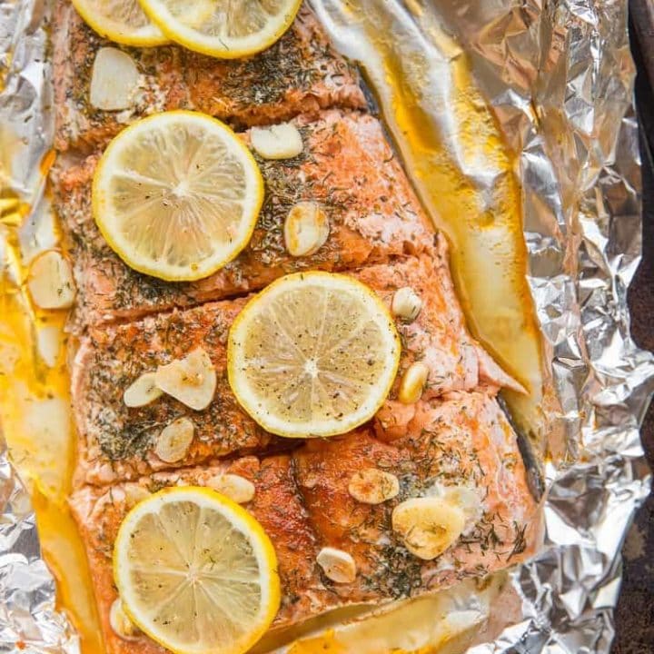 Salmon Baked in Foil with garlic and lemon - an easy healthy dinner recipe that is low-carb, paleo, and whole30