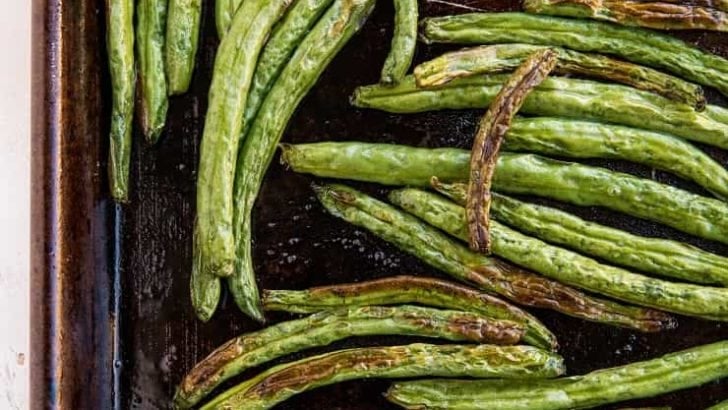 How to Roast Green Beans - an easy green beans recipe for baking in the oven