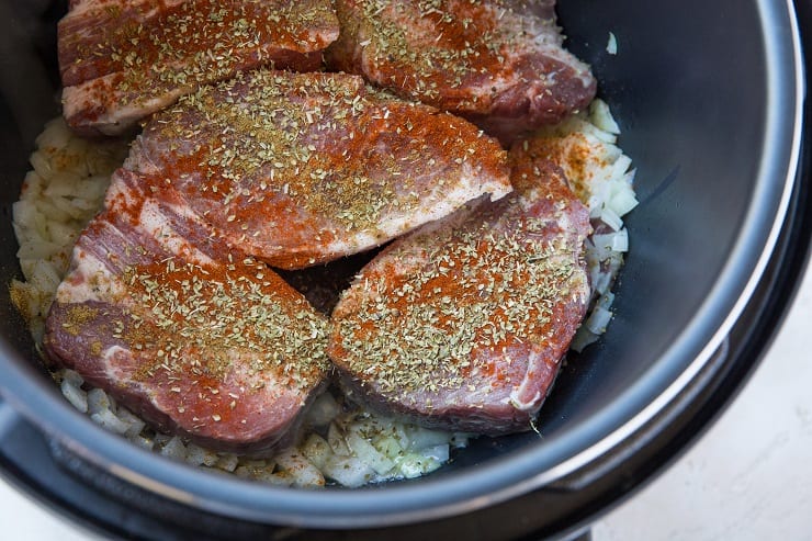 How to make shredded pork in a pressure cooker