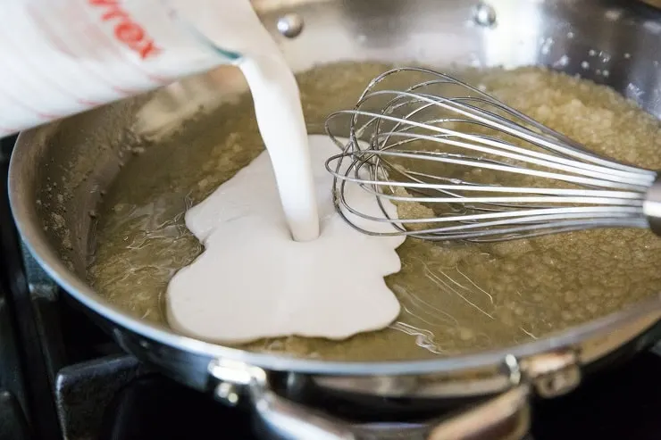 Add the coconut milk to the coconut oil and sugar-free sweetener