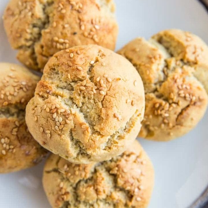 Almond Flour Dinner Rolls - paleo, dairy-free, low-carb roll recipe that is healthy and gluten-free