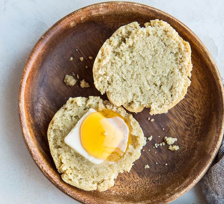 Almond Flour Dinner Rolls - yeast-free, grain-free, dairy-free, easy to make!