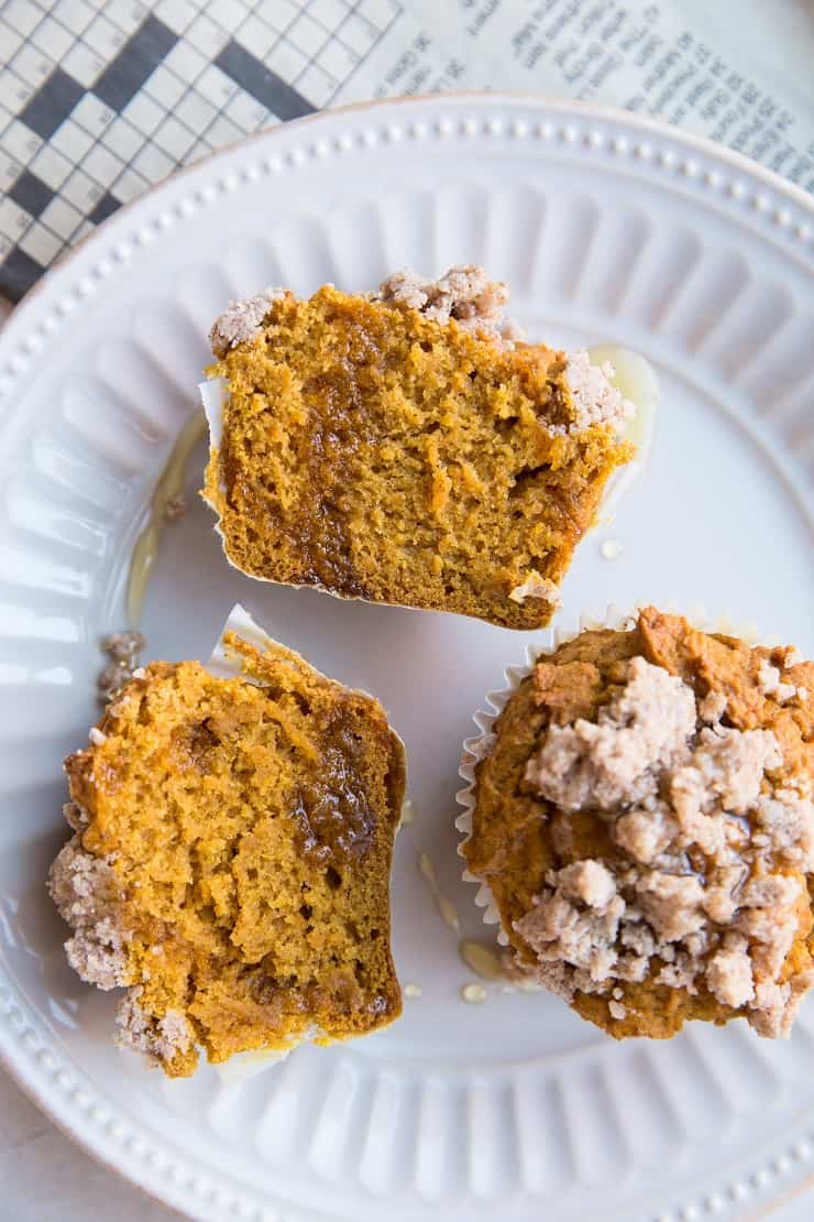 Gluten-Free Pumpkin Muffins with Streussel Topping - healthy pumpkin muffins that are refined sugar-free