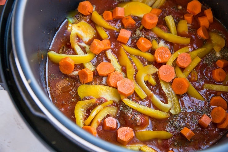 Add the bell pepper and carrots to the instant pot