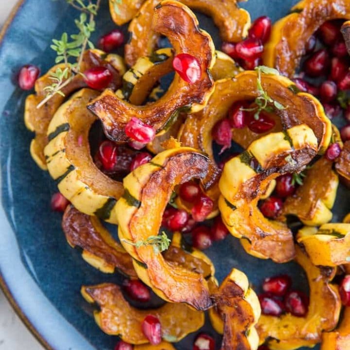 Maple Roasted Delicata Squash - an easy, healthy side dish recipe that requires only a few ingredients and hardly any time!