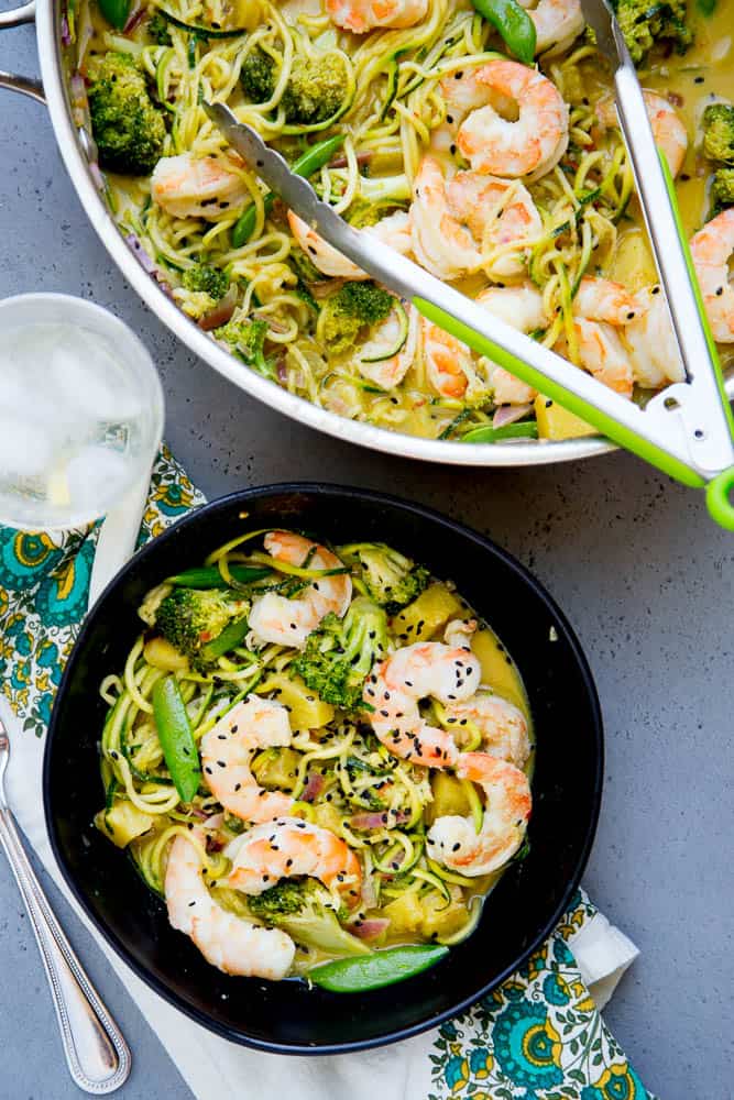 Thai Green Curry Zoodles with Shrimp and Snap Peas - paleo, whole30, healthy, delicious