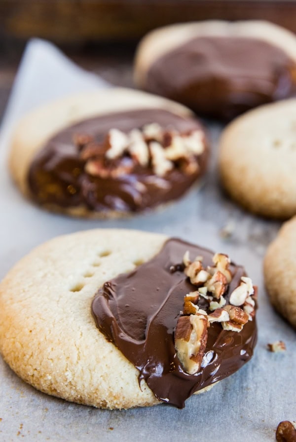 Keto Shortbread Cookies - Dairy-Free, Grain-Free, Sugar-Free Shortbread Cookie Recipe - low-carb, gluten-free healthy Christmas cookie