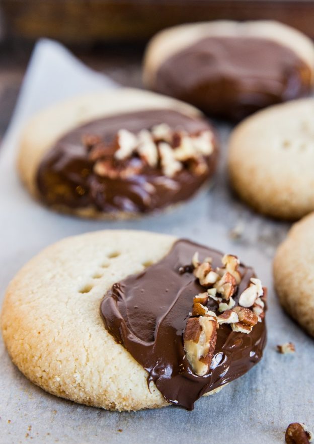 Keto Shortbread Cookies (Dairy-Free) - The Roasted Root