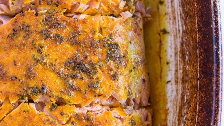 Baked Turmeric Salmon - only a few ingredients are needed to make this superfood dinner recipe happen!