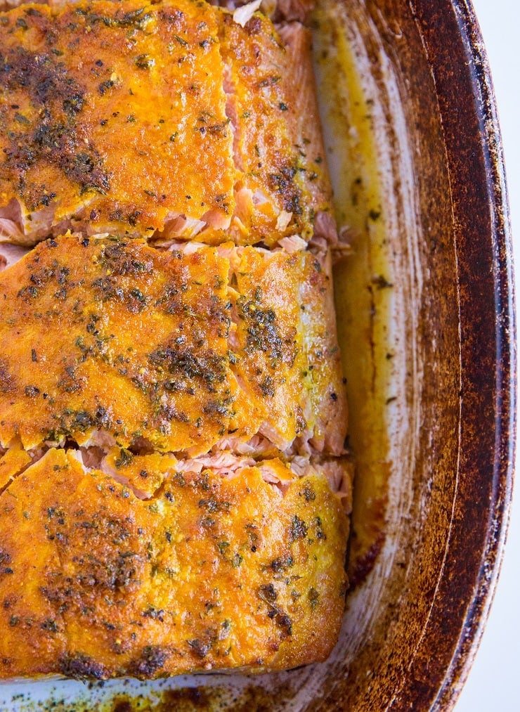 Baked Turmeric Salmon - only a few ingredients are needed to make this superfood dinner recipe happen!