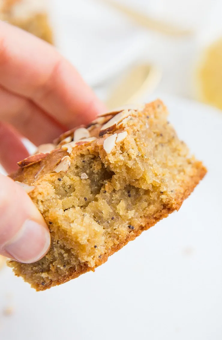 Paleo Lemon Poppy Seed Blondies made with almond flour and pure maple syrup - a healthy blondie recipe