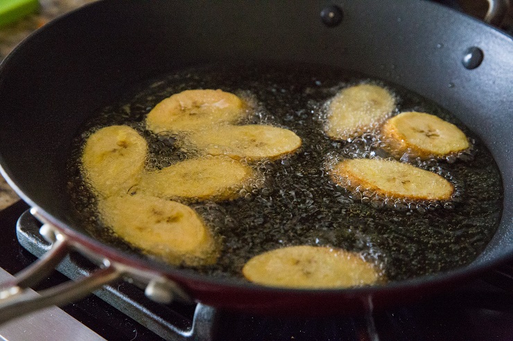 How to fry plantains in a skillet